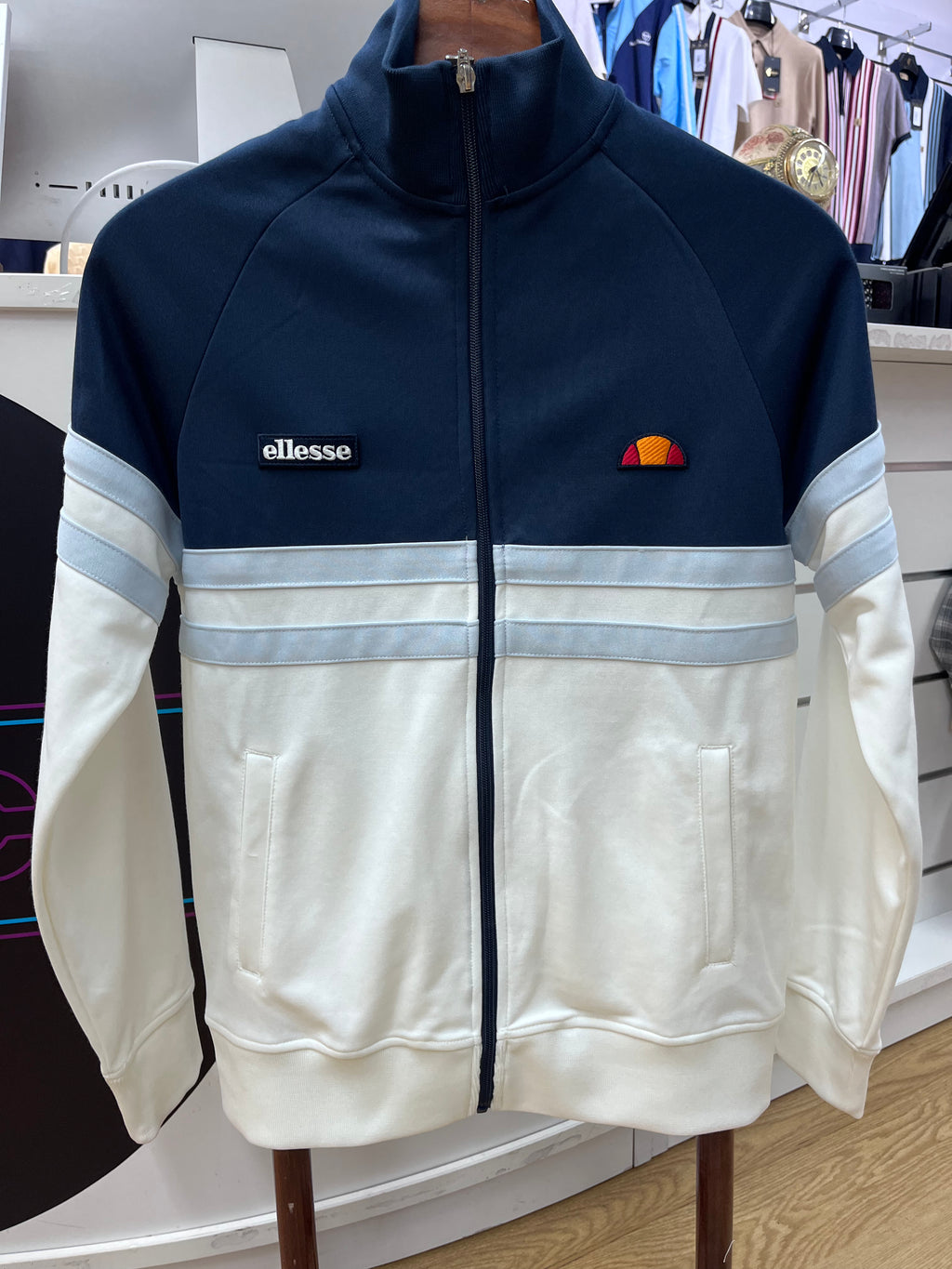 Elesse Rimini track top