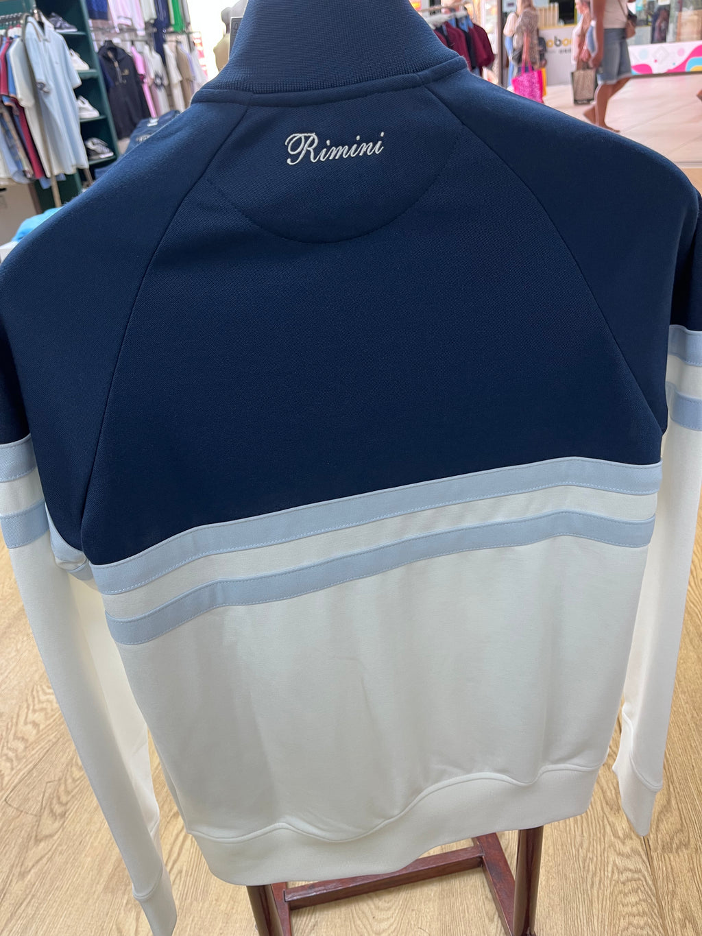 Elesse Rimini track top