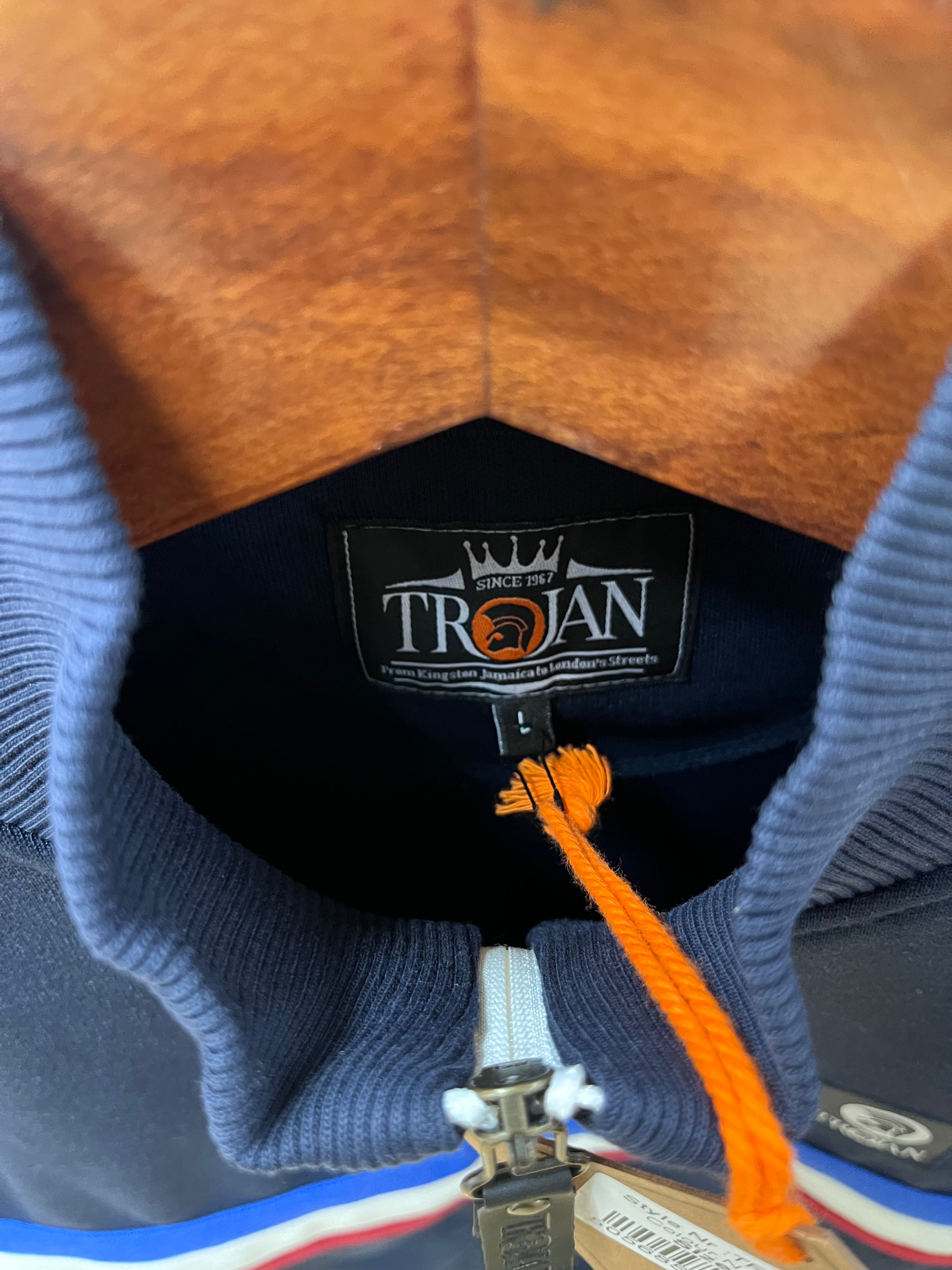 Trogan track top