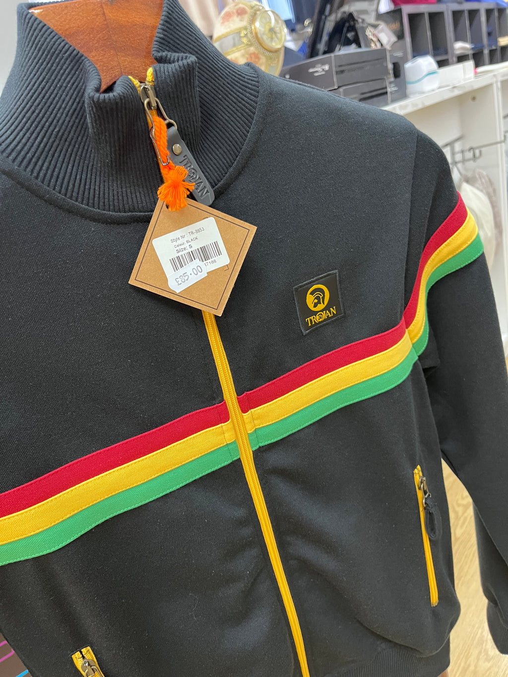 Trogan zip up top