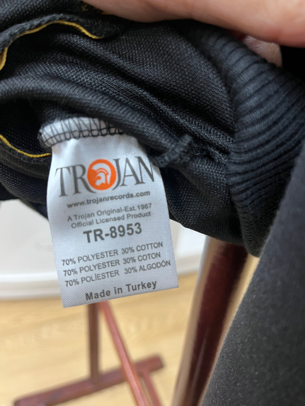 Trogan zip up top