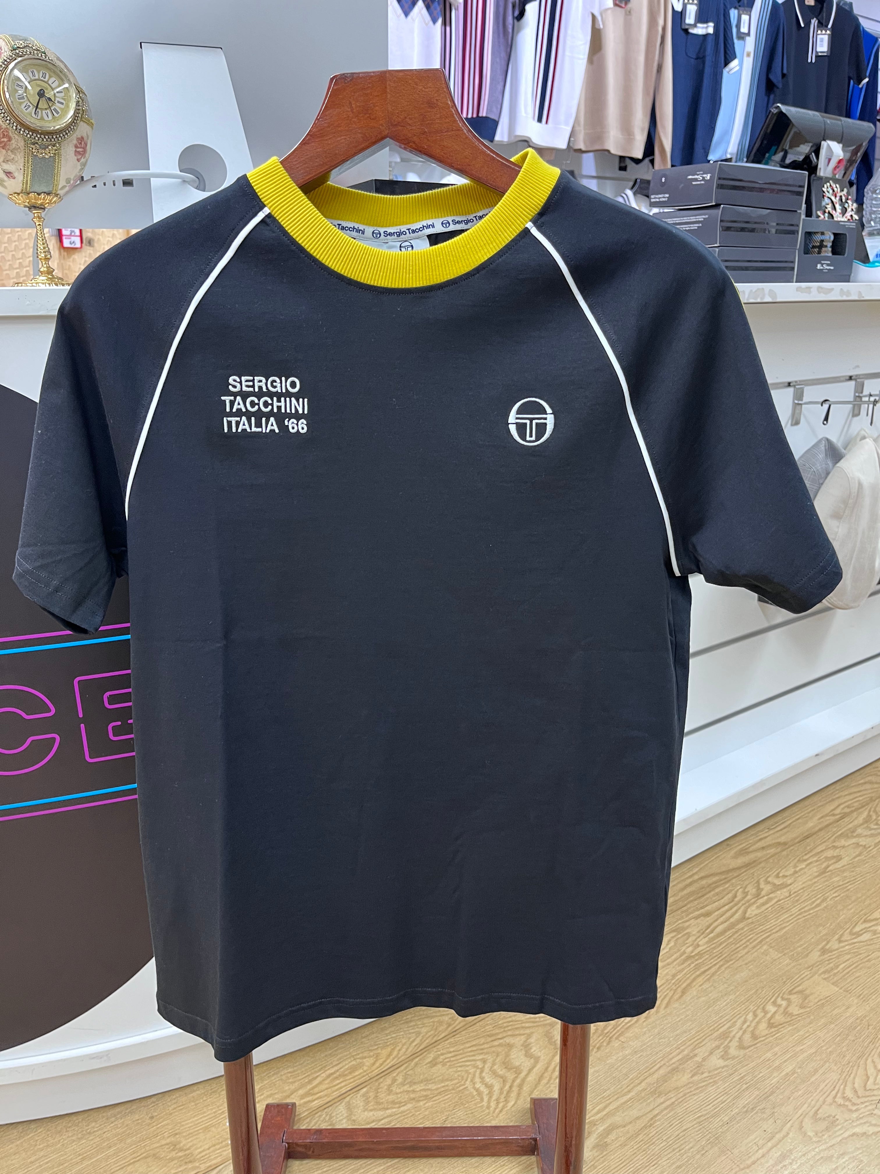 Sergio Tachinni T. shirt