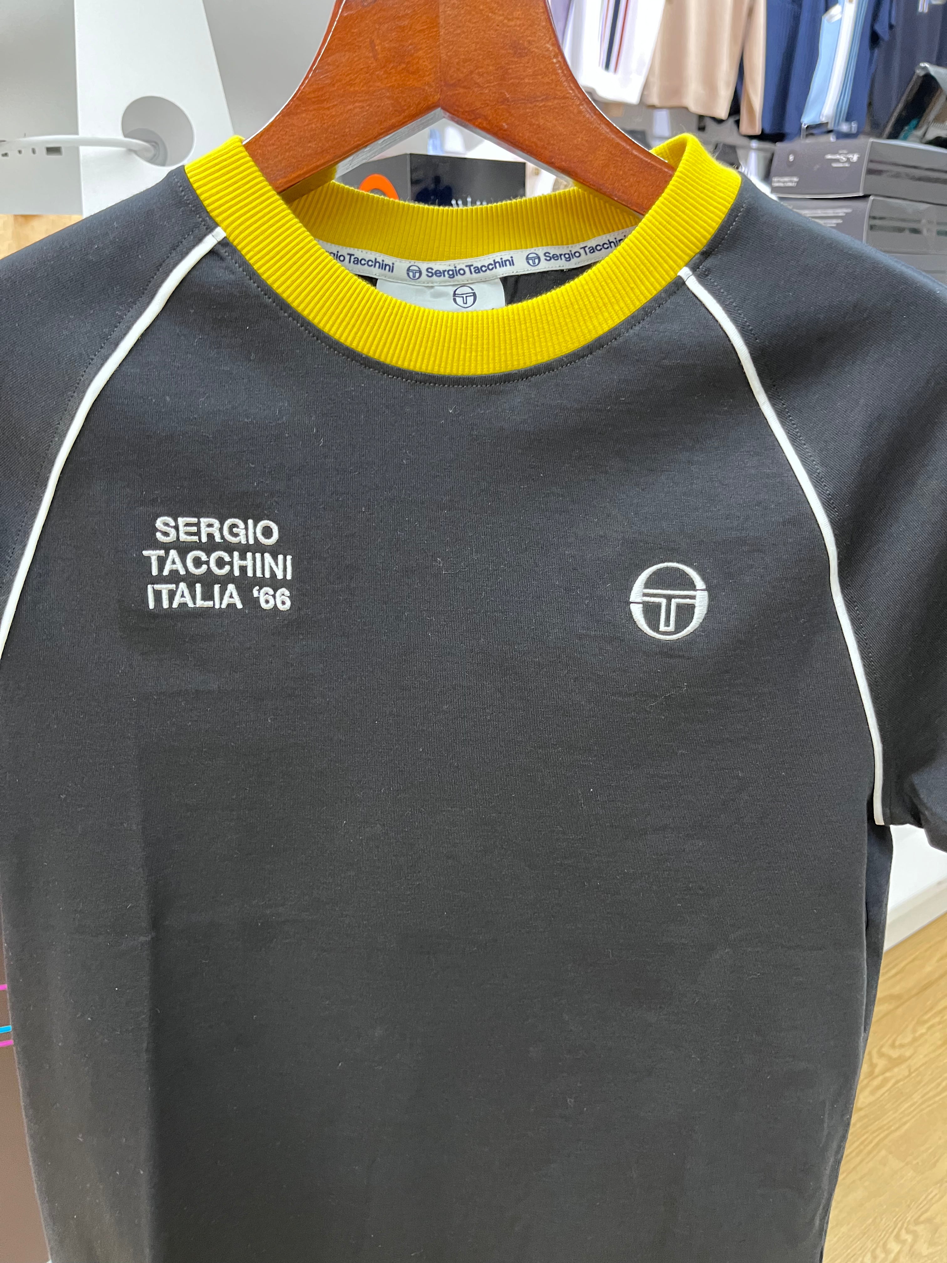 Sergio Tachinni T. shirt