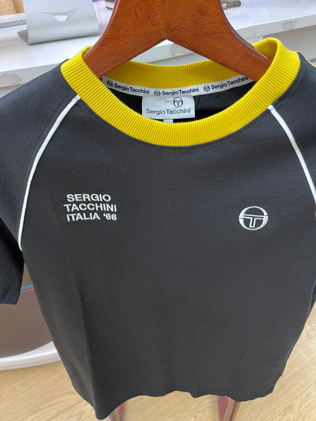 Sergio Tachinni T. shirt