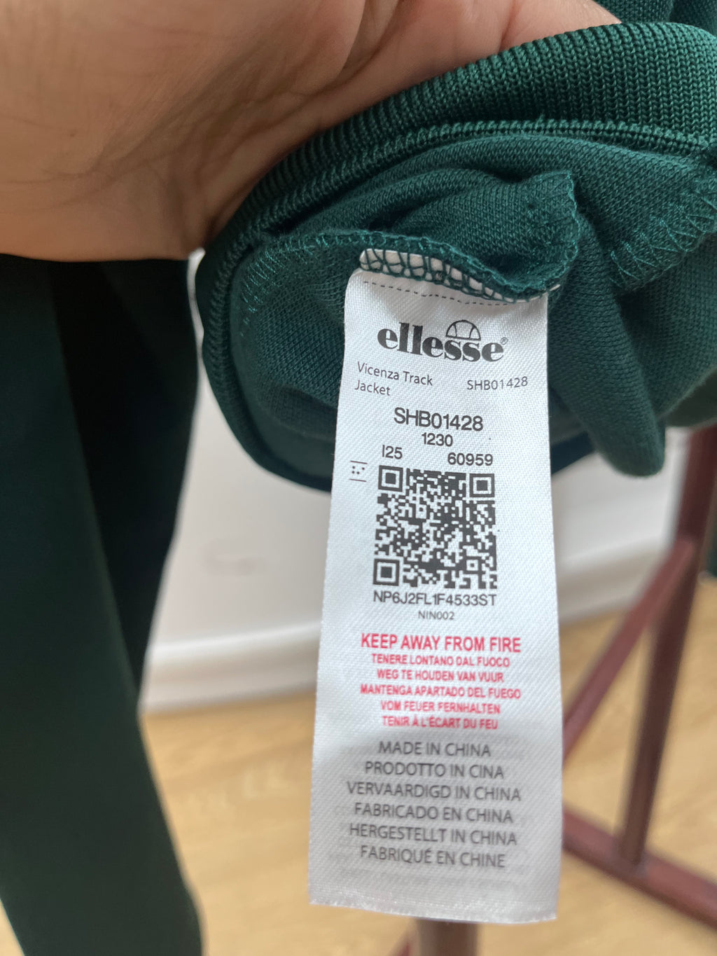 Ellesse track top